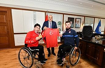 2020 Tokyo Paralimpik Oyunları'nda madalya kazanan Abdullah ve kardeşi Ali Öztürk, Trabzon'da ziyaretlerde bulundu