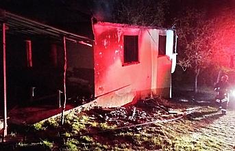GÜNCELLEME - Kastamonu'da iki katlı evde çıkan yangında 1 kişi hayatını kaybetti