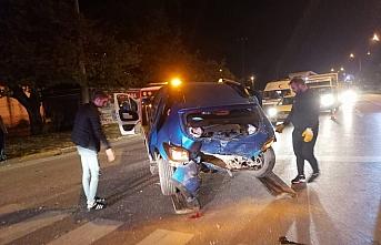 Samsun'da 2 araç çarpıştı, kazada 6 kişi yaralandı