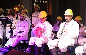 Zonguldak'ta madencilerden 29 Ekim'e özel konser