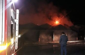 Çorum'da köy pazarında çıkan yangın, 8 iş yerinde hasara neden oldu