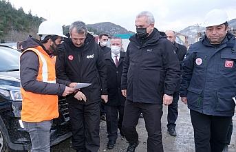 AFAD Başkanı Sezer, sel felaketi yaşanan Bozkurt'ta incelemelerde bulundu
