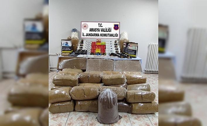 Amasya'da gümrük kaçağı 200 kilogram tütünle 159 bin makaron ele geçirildi