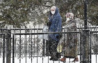 Artvin, Rize ve Gümüşhane'de kar nedeniyle 68 köyle ulaşım sağlanamıyor