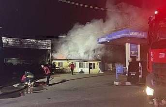Bolu'da LPG istasyonunun yakınında çıkan yangın paniğe neden oldu