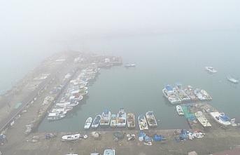 Düzce'de balıkçılar sis nedeniyle denize açılamadı