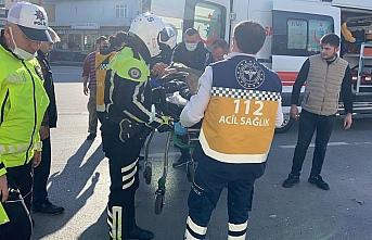 Samsun'da otomobil ile motosikletin çarpıştığı kazada 2 kişi yaralandı