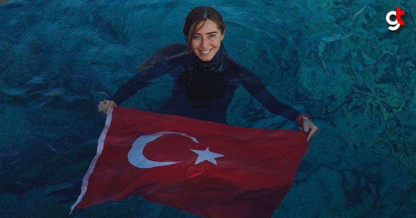 Mili Mücadele'nin 100. yıl anısına Şahika Ercümen'den saygı dalışı