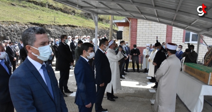 Diyanet İşleri Başkanı Ali Erbaş'ın vefat eden amcası son yolculuğuna uğurlandı