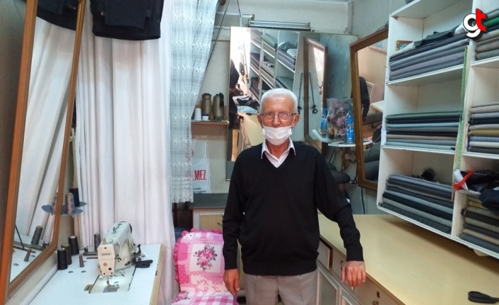Zonguldaklı terzi İsmail ustanın elinden 53 yıldır iğne iplik düşmüyor
