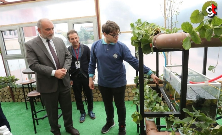 Canik’te öğrenciler dikey seralarla tarımsal gelişime katkı sağlayacak